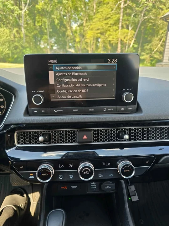 2023 Honda Civic 11th Gen - Image 11 of 19