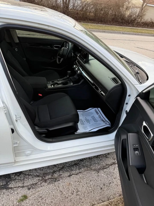 2023 Honda Civic 11th Gen - Image 9 of 14