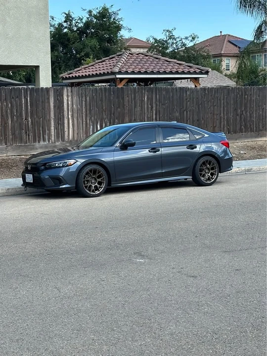 2023 Honda Civic 11th Gen - Image 2 of 3
