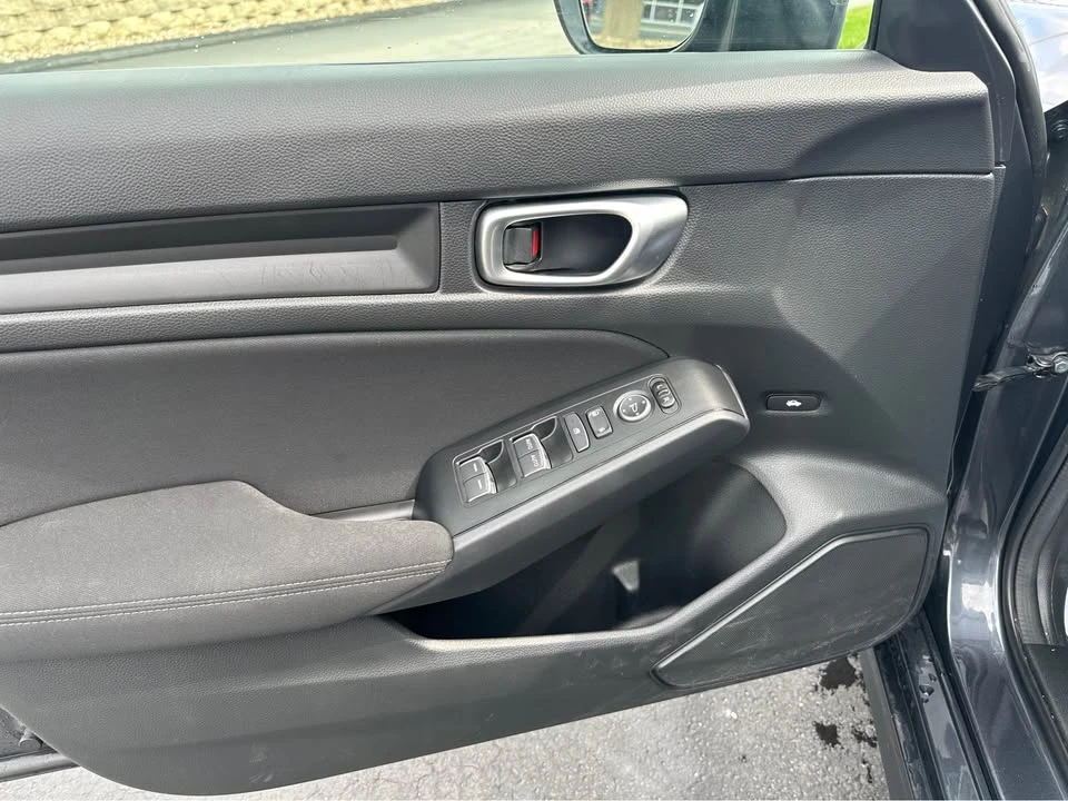 2023 Honda Civic 11th Gen - Image 13 of 18