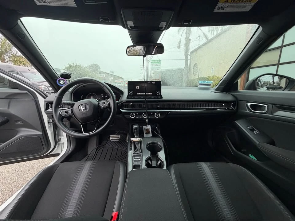 2023 Honda Civic 11th Gen - Image 11 of 20