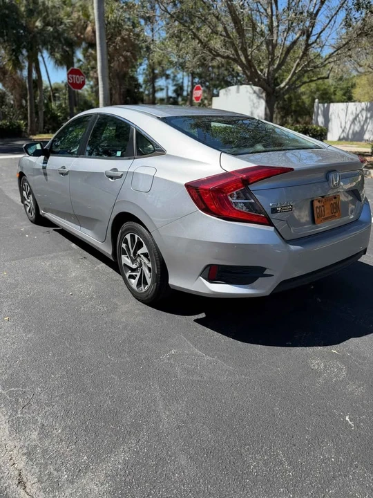 2023 Honda Civic 11th Gen - Image 9 of 14