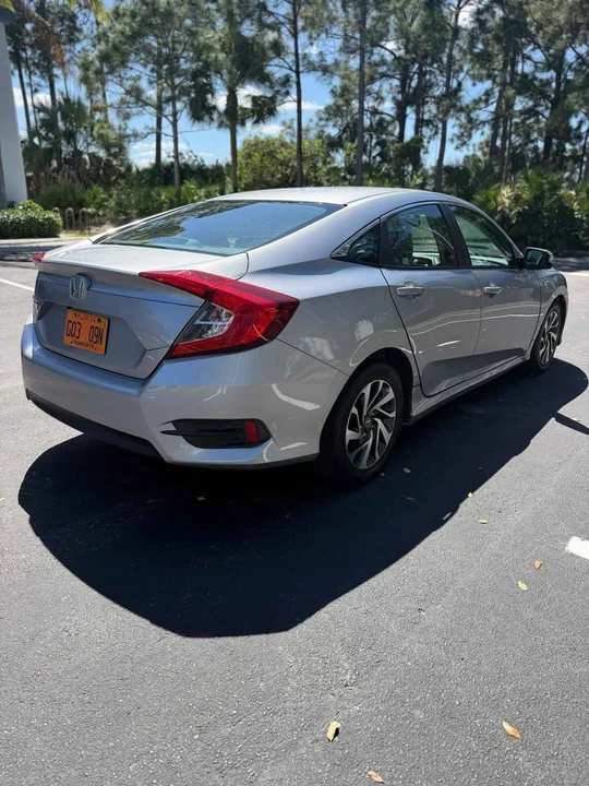 2023 Honda Civic 11th Gen - Image 11 of 14