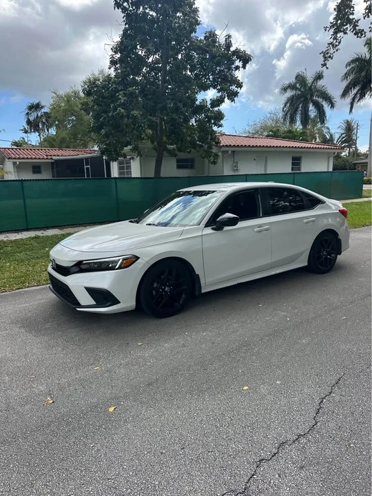 2023 Honda Civic 11th Gen - Image 2 of 10