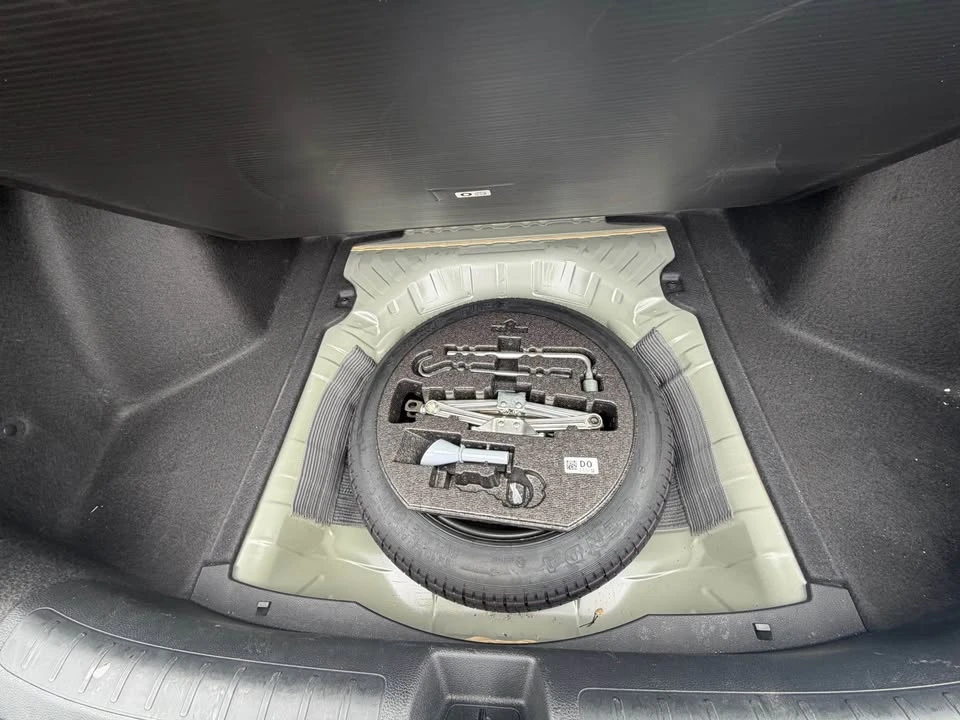 2023 Honda Civic 11th Gen - Image 11 of 12
