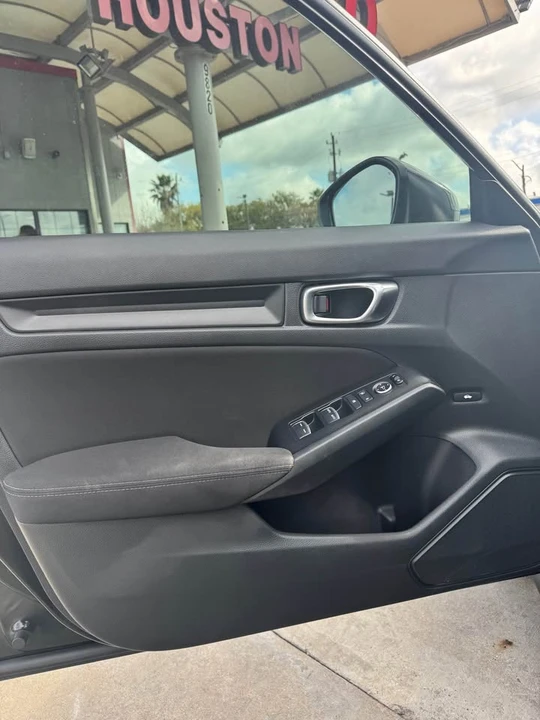 2023 Honda Civic 11th Gen - Image 13 of 15