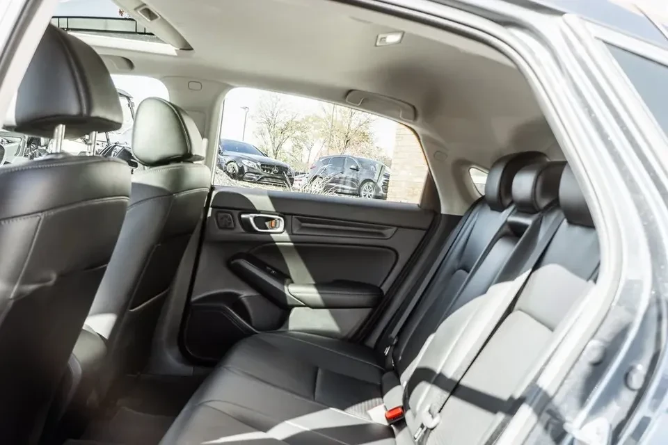 2023 Honda Civic 11th Gen - Image 17 of 18