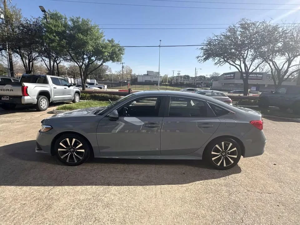 2023 Honda Civic 11th Gen - Image 11 of 20