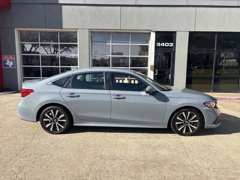 2023 Honda Civic 11th Gen - Image 15 of 20