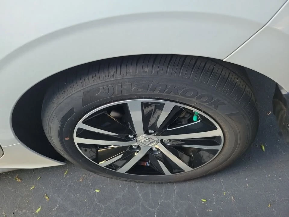 2023 Honda Civic 11th Gen - Image 16 of 17