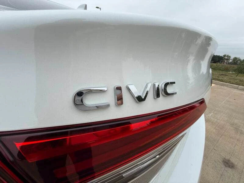 2023 Honda Civic 11th Gen - Image 14 of 20
