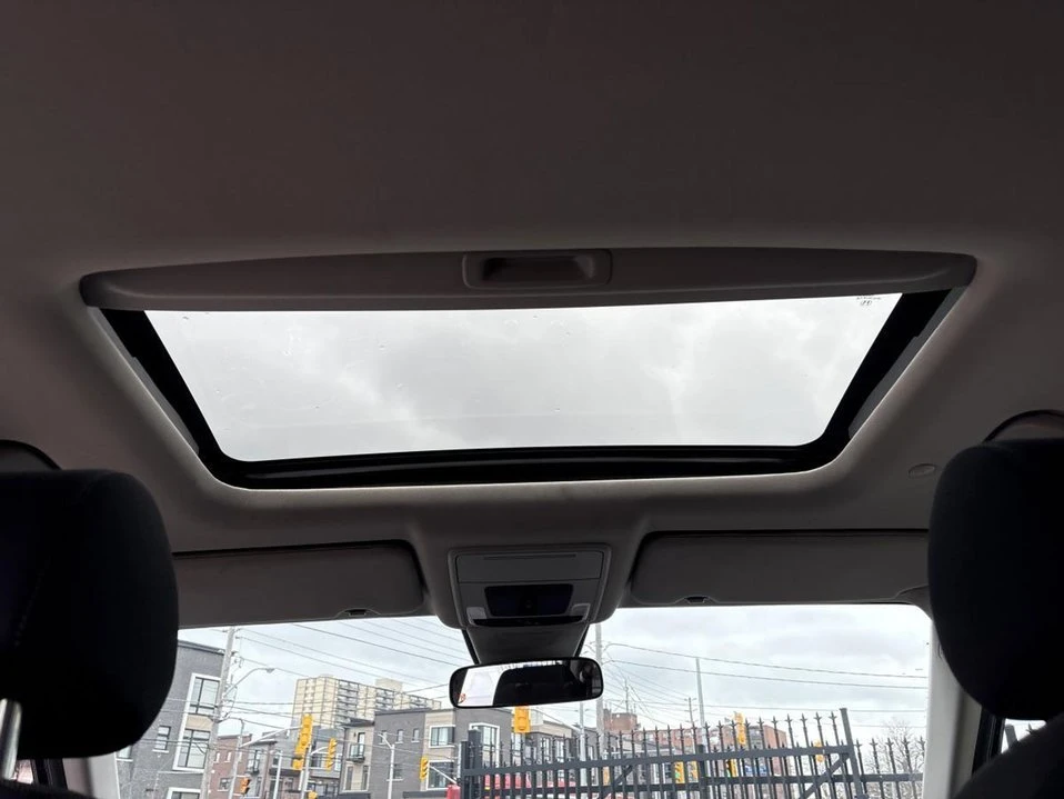 2023 Honda CR-V 6th Gen - Image 18 of 20