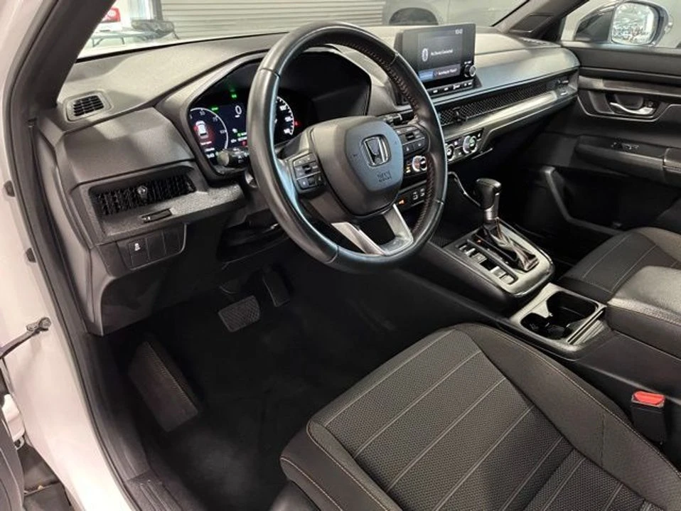 2023 Honda CR-V 6th Gen - Image 18 of 20