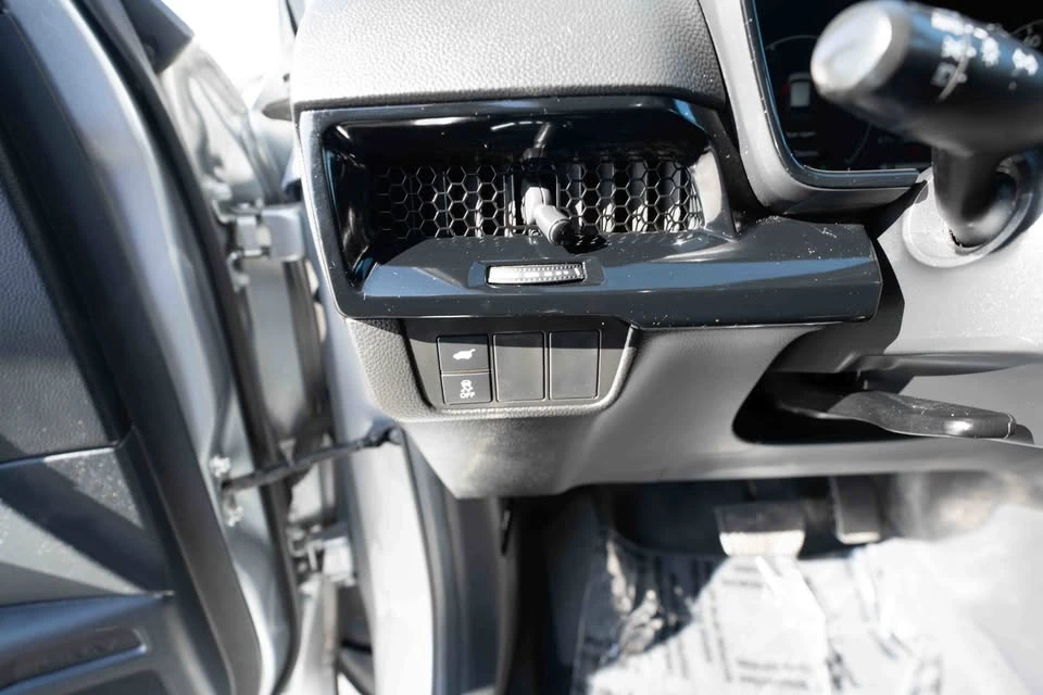 2023 Honda CR-V 6th Gen - Image 11 of 20