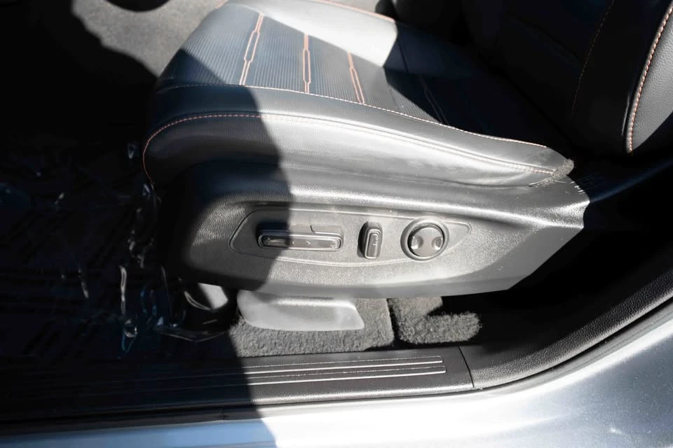 2023 Honda CR-V 6th Gen - Image 12 of 20
