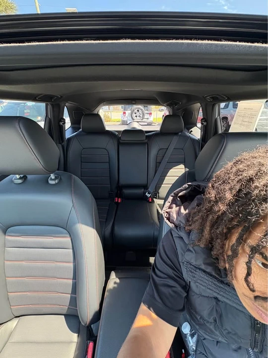 2023 Honda CR-V 6th Gen - Image 9 of 9