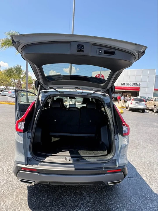 2023 Honda CR-V 6th Gen - Image 3 of 9