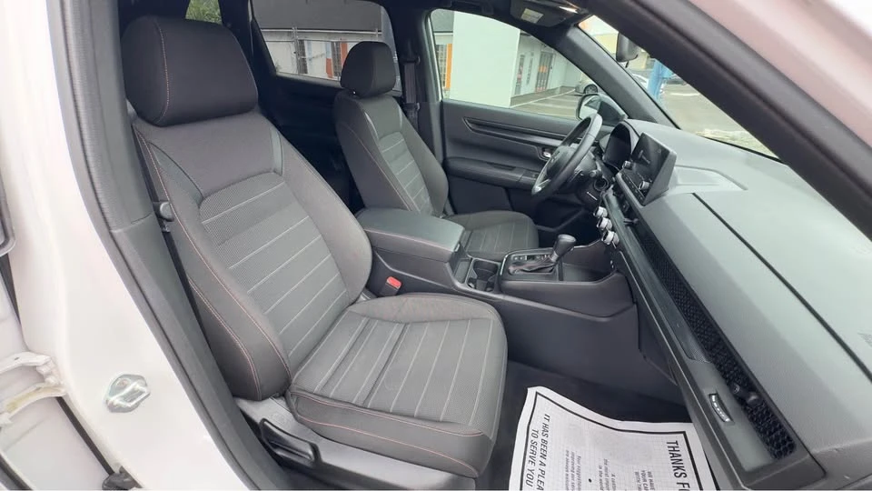 2023 Honda CR-V 6th Gen - Image 8 of 10
