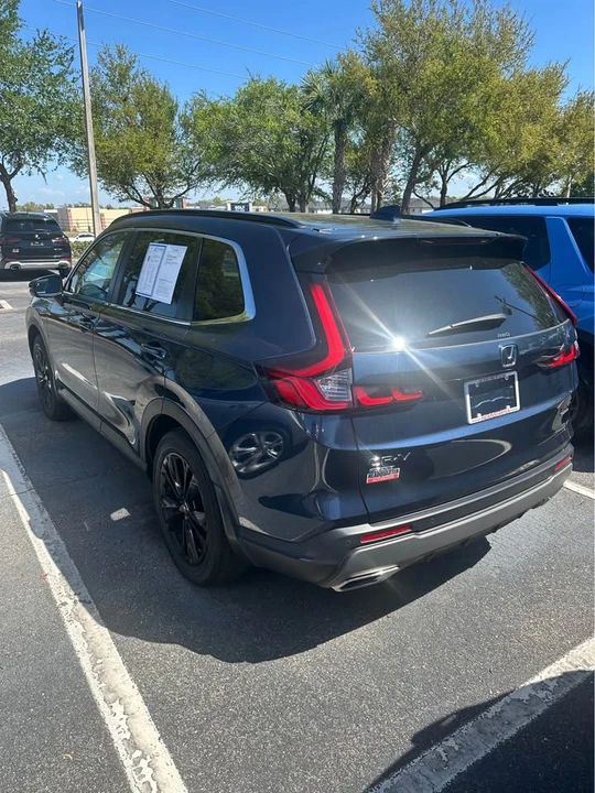 2023 Honda CR-V 6th Gen - Image 2 of 2