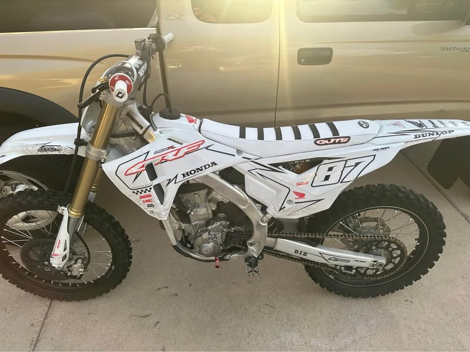 2023 Honda CRF - Image 4 of 8