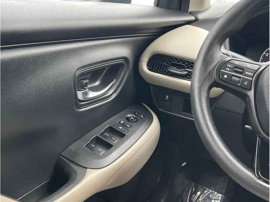 2023 Honda HR-V 3rd Gen - Image 13 of 18