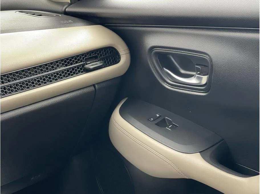 2023 Honda HR-V 3rd Gen - Image 12 of 18