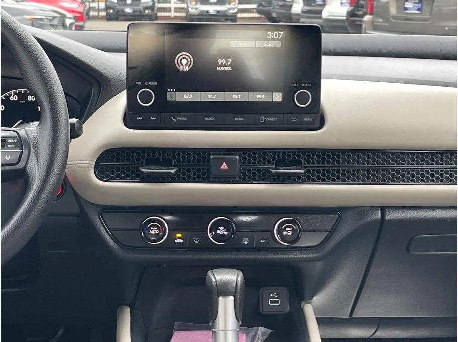 2023 Honda HR-V 3rd Gen - Image 11 of 18