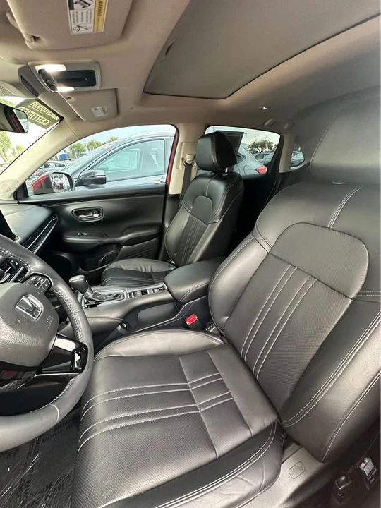 2023 Honda HR-V 3rd Gen - Image 3 of 5