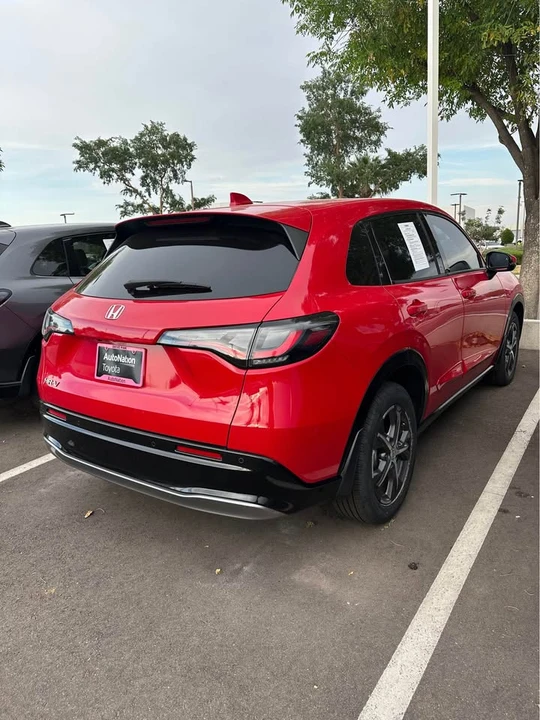 2023 Honda HR-V 3rd Gen - Image 2 of 5