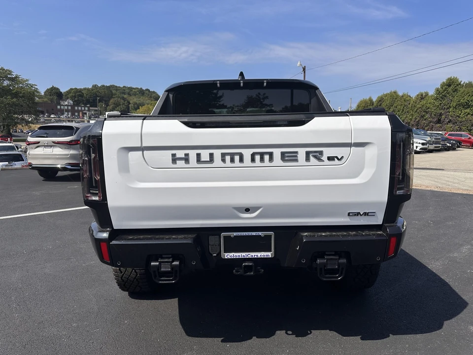 2023 GMC Hummer EV - Image 7 of 31