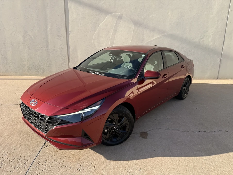 2023 Hyundai Elantra - Image 6 of 18