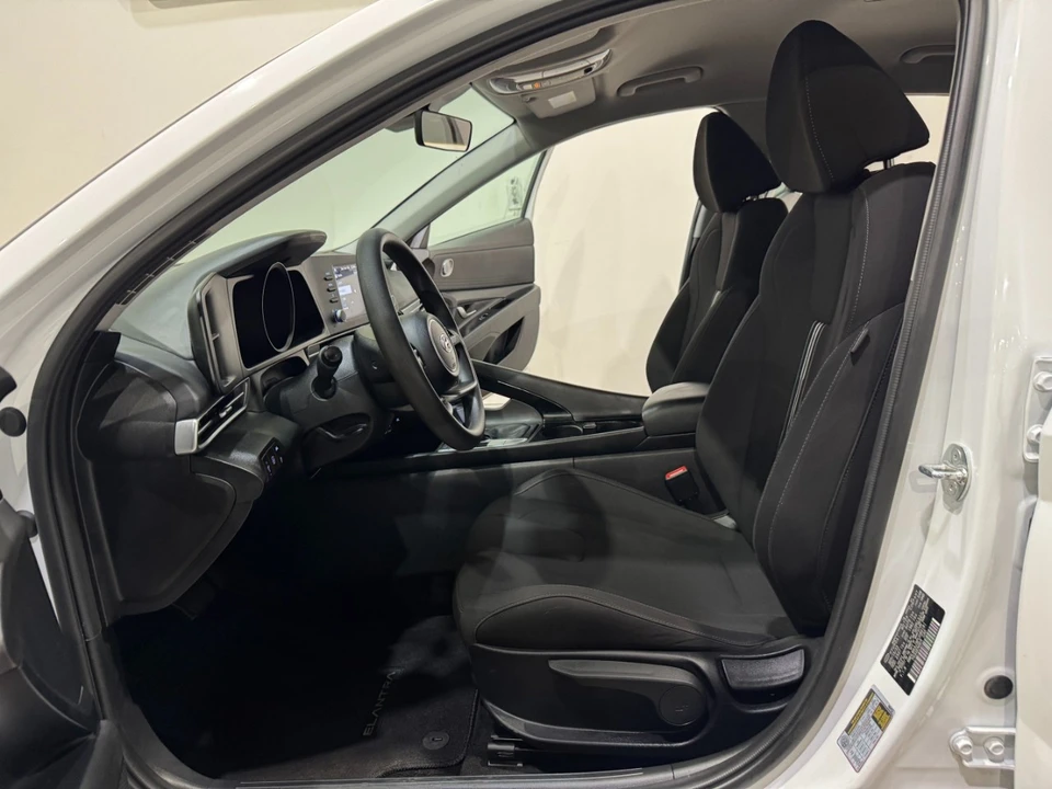 2023 Hyundai Elantra - Image 13 of 21