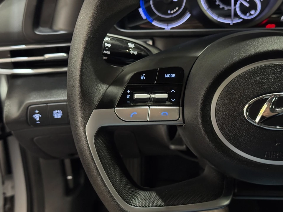 2023 Hyundai Elantra - Image 21 of 21