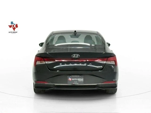 2023 Hyundai Elantra - Image 9 of 12