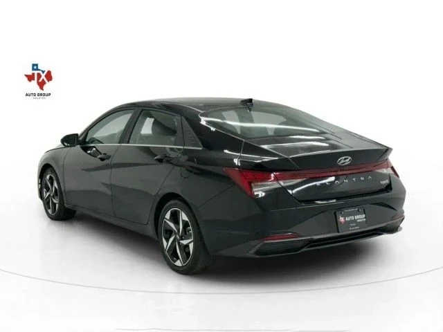 2023 Hyundai Elantra - Image 5 of 12