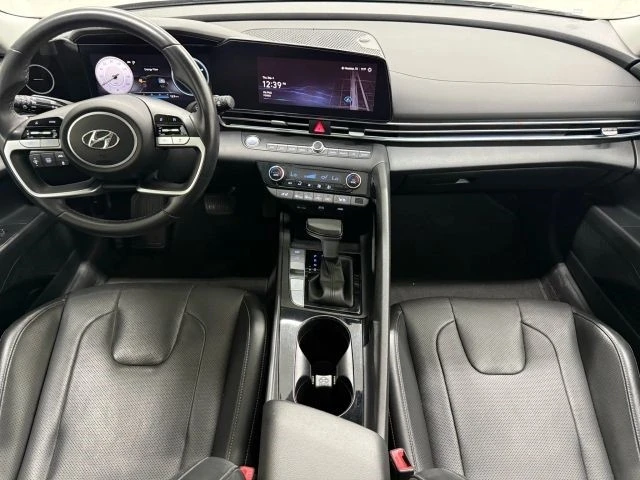 2023 Hyundai Elantra - Image 2 of 12