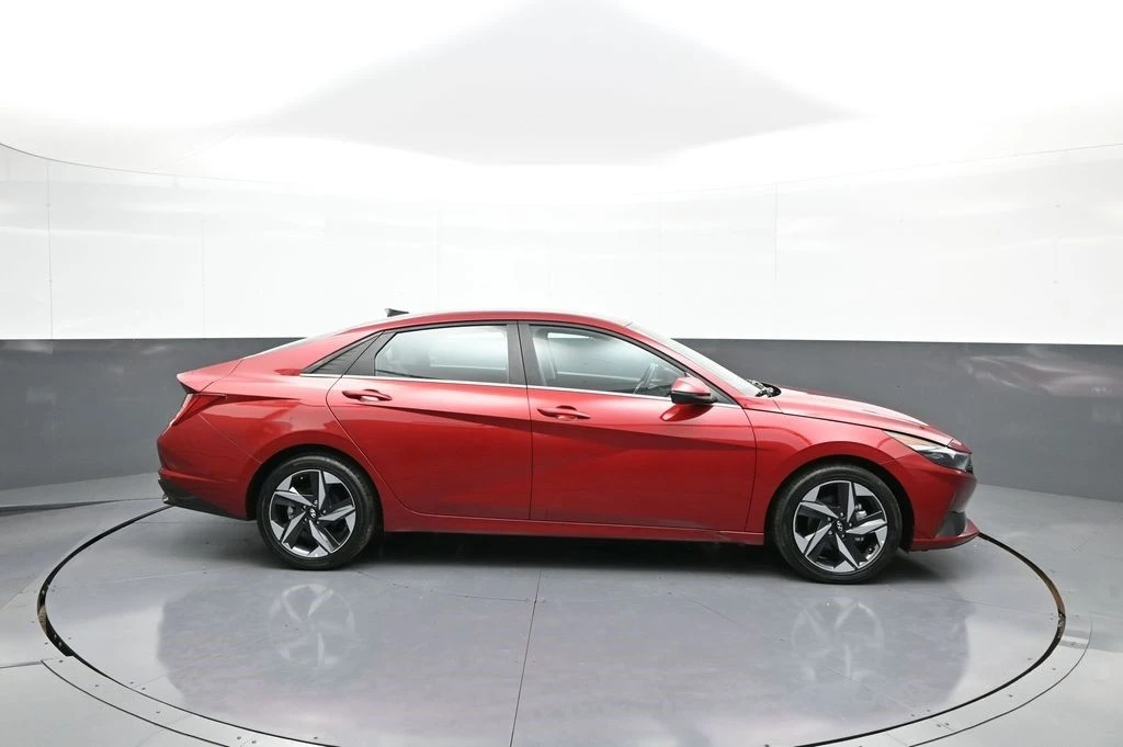 2023 Hyundai Elantra - Image 5 of 12