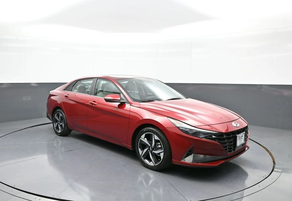 2023 Hyundai Elantra - Image 4 of 12