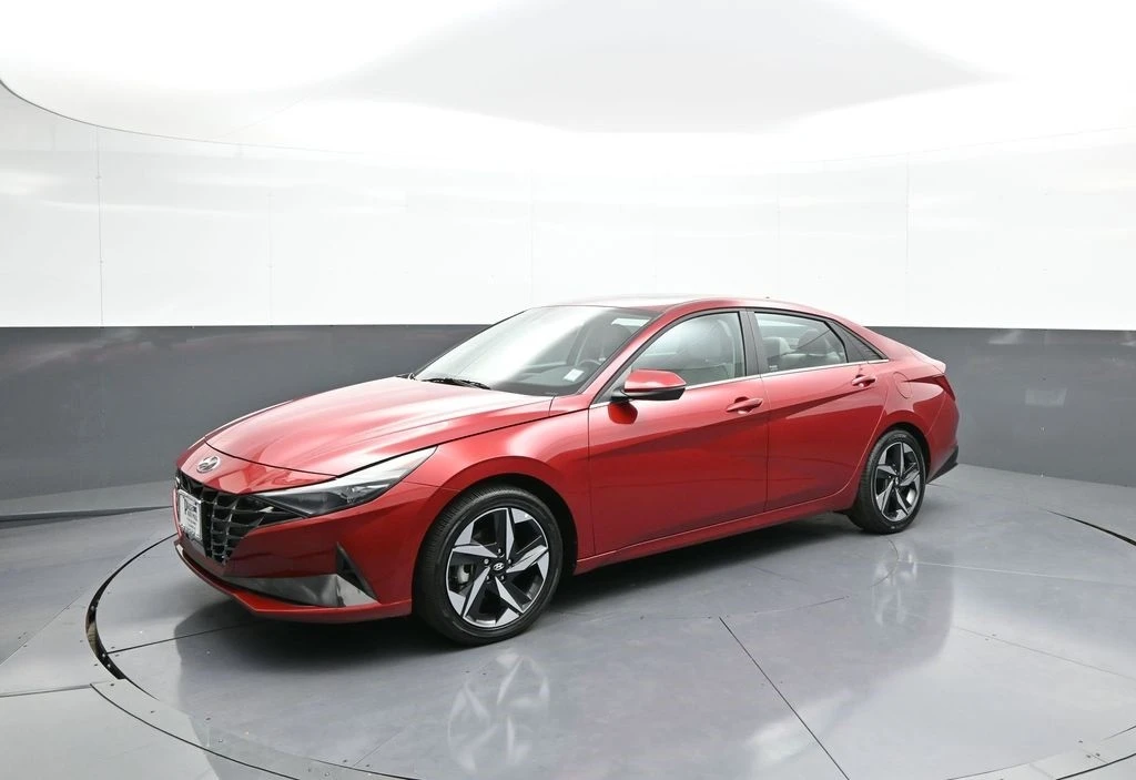 2023 Hyundai Elantra - Image 10 of 12