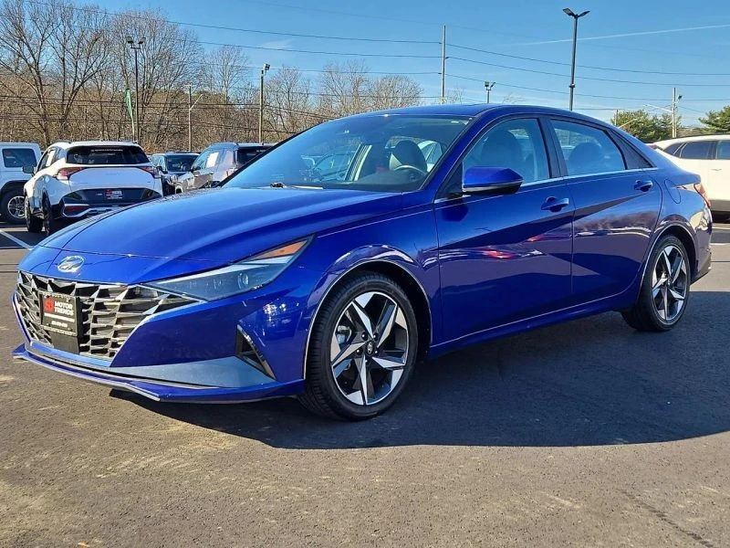 2023 Hyundai Elantra - Image 3 of 12