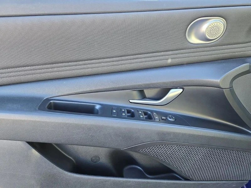 2023 Hyundai Elantra - Image 12 of 12