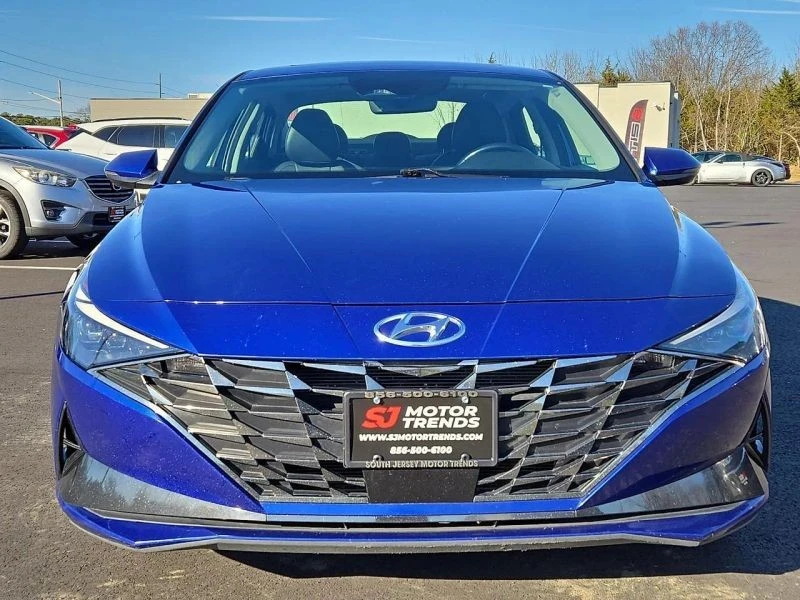 2023 Hyundai Elantra - Image 2 of 12