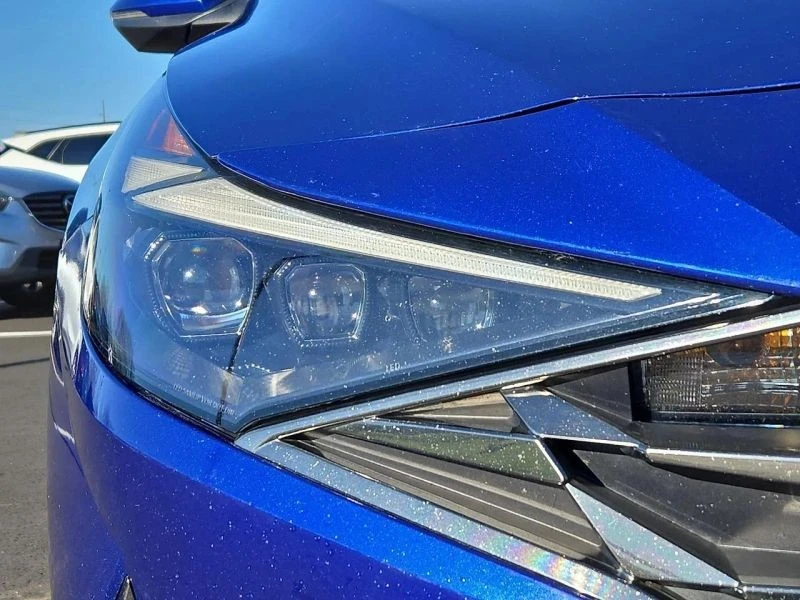 2023 Hyundai Elantra - Image 9 of 12