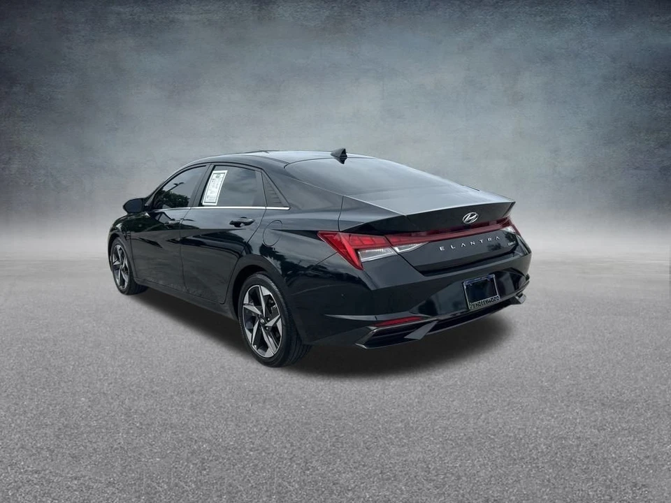 2023 Hyundai Elantra - Image 6 of 12