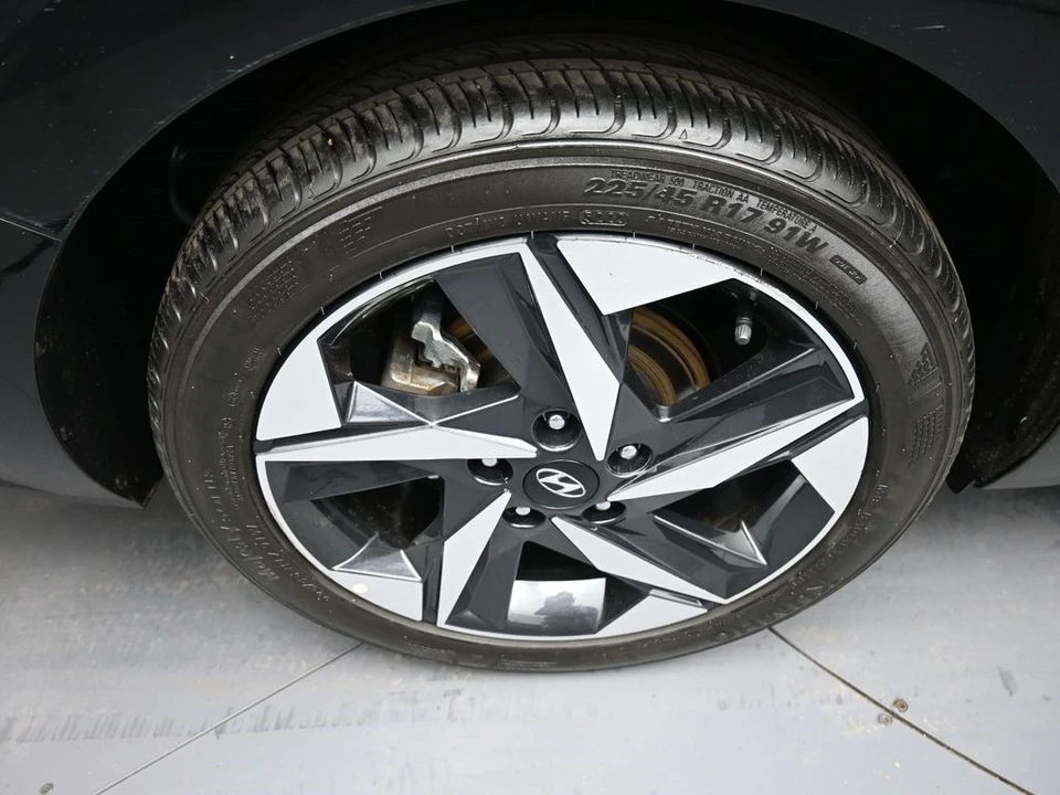2023 Hyundai Elantra - Image 12 of 12