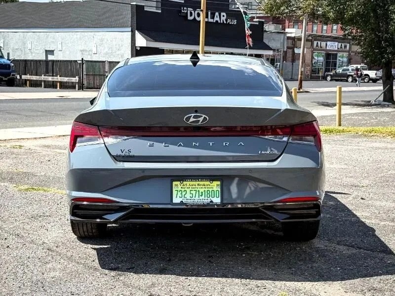 2023 Hyundai Elantra - Image 6 of 12