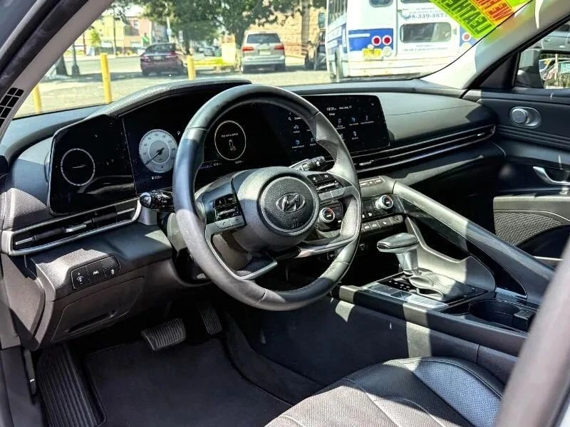 2023 Hyundai Elantra - Image 11 of 12
