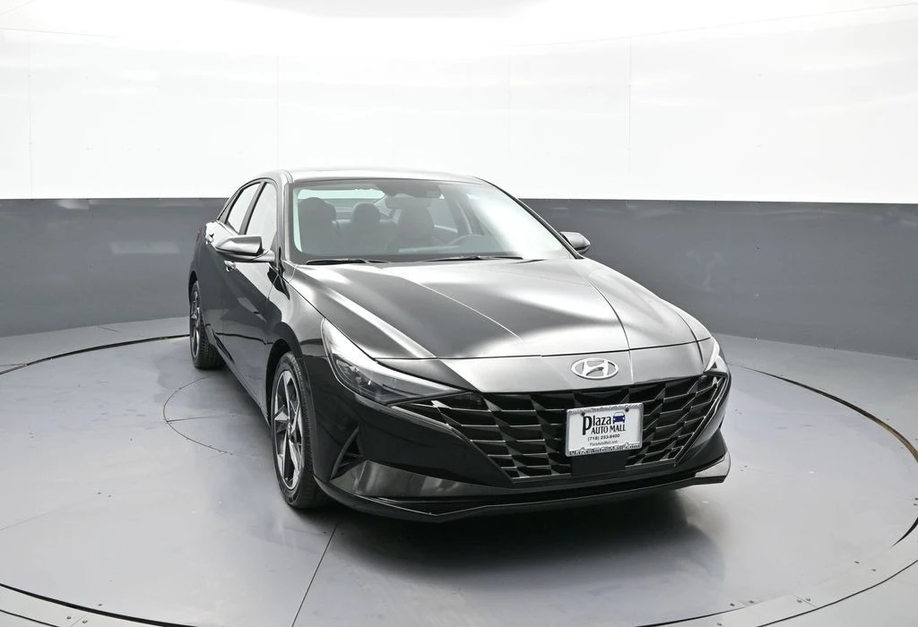 2023 Hyundai Elantra - Image 3 of 12