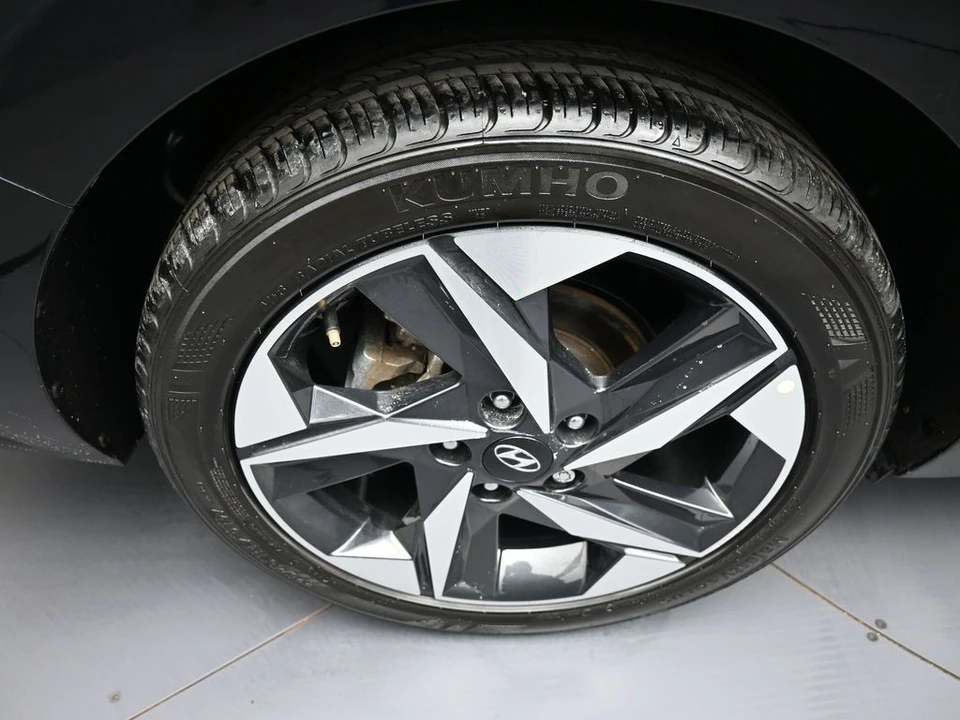2023 Hyundai Elantra - Image 12 of 12
