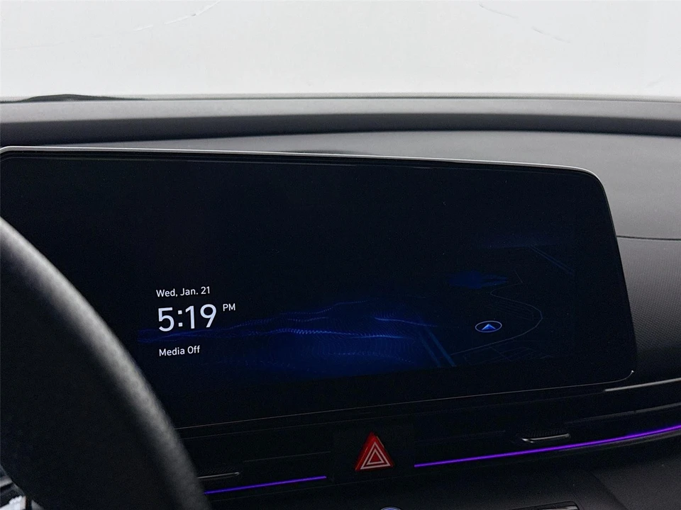 2023 Hyundai Elantra - Image 10 of 14